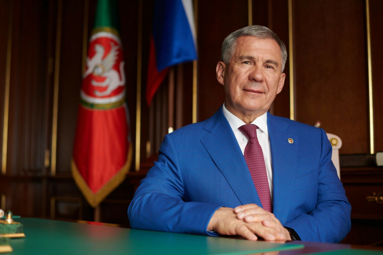 Татарстан Республикасы Рәисе Р.Н. Миңнехановның Татарстан Республикасы көне уңаеннан МӨРӘҖӘГАТЕ