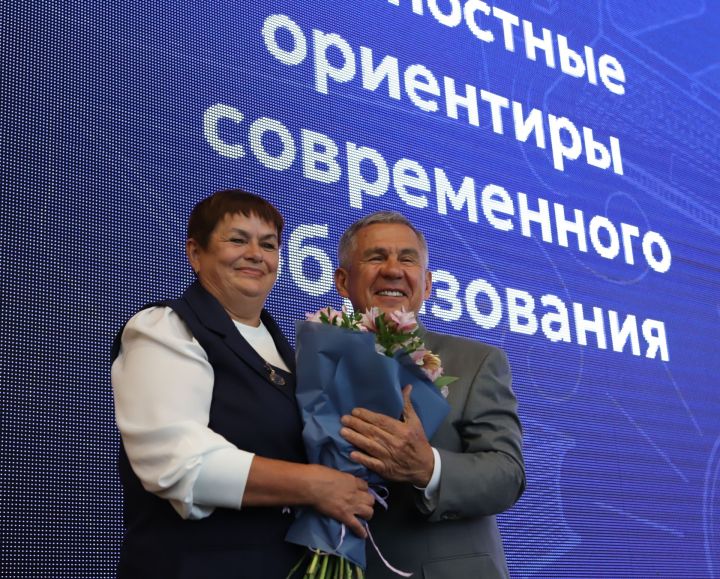 Быелгы август киңәшмәсеннән фоторепортаж