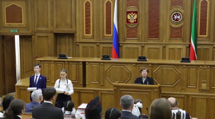 Татарстан парламентына конкурста җиңүчеләр җыелды