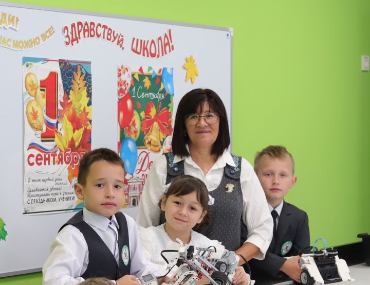 Апас мәктәбеннән фоторепортаж