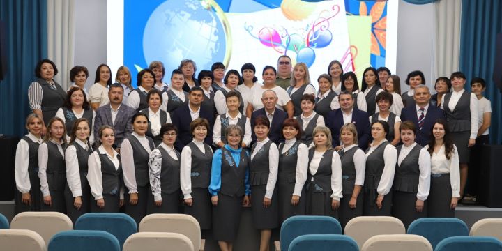 Апас мәктәбеннән фоторепортаж