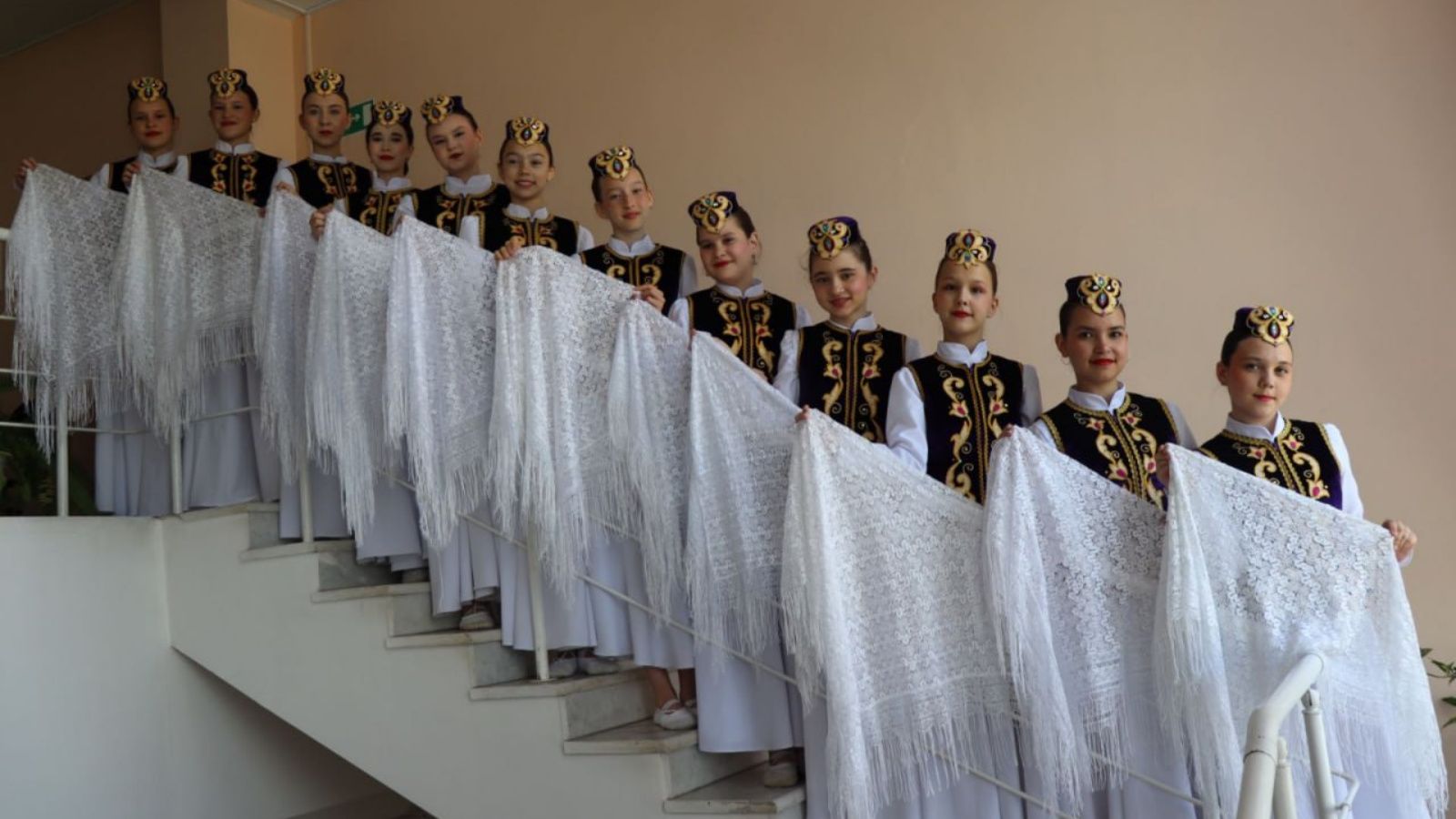 «Без бергә»  Республика балалар халык иҗаты фестиваленең зона этаплары тәмамланды