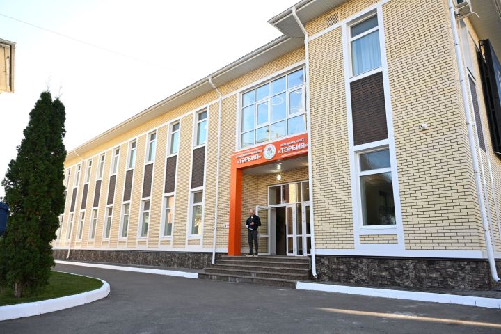 Рөстәм Миңнеханов  Усады авылындагы яңа «Тәрбия үзәге»ндә булды