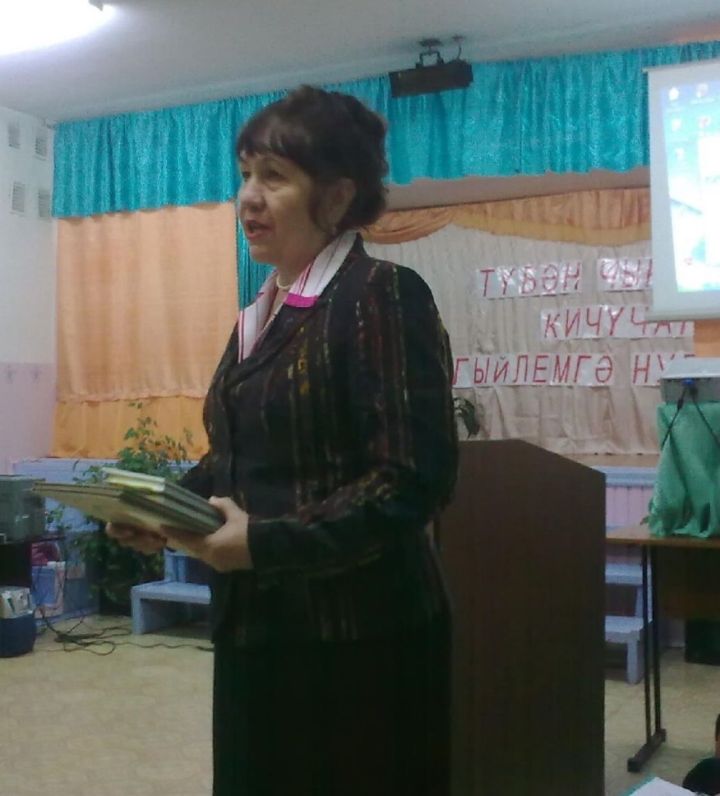 Гөлия Замалеева: « «Сез иң гүзәл кеше икәнсез» шигыре нәкъ аңа багышлап язылган кебек»