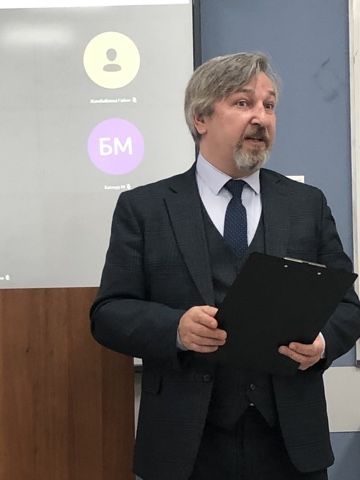 КФУда рус телле әдәбиятның актуаль проблемалары хакында сөйләшү узды