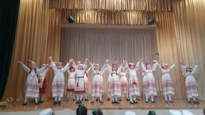 12 нче гимназиядә «Халыклар дуслыгы» фестивале