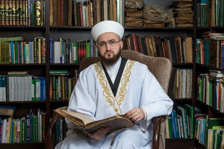 Камил хәзрәт Сәмигуллин Корбан гаете бәйрәме белән котлавы