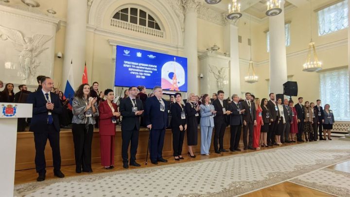 «Россиянең ел укытучысы» Бөтенроссия һөнәри конкурсының йомгаклау этабы башланды