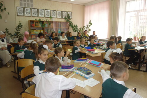 Барыбызның борынын чиртүче татар мәктәпләре