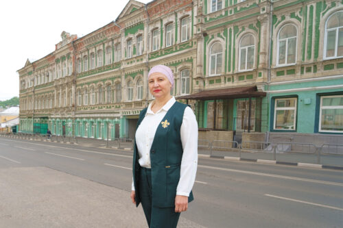САРЫ ТАУЛЫ САРАТОВ