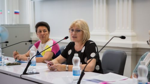 Хадиуллин призвал уделять внимание воспитанию детей